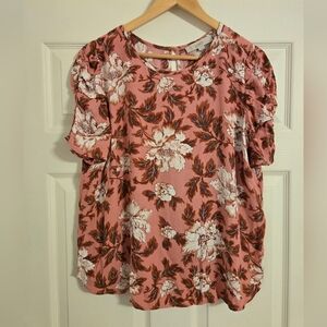 Loft Women's Floral Pink Women's Top size large